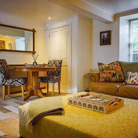 Beautiful Listed Flat With Private Garden, Birnam Apartment Exterior photo